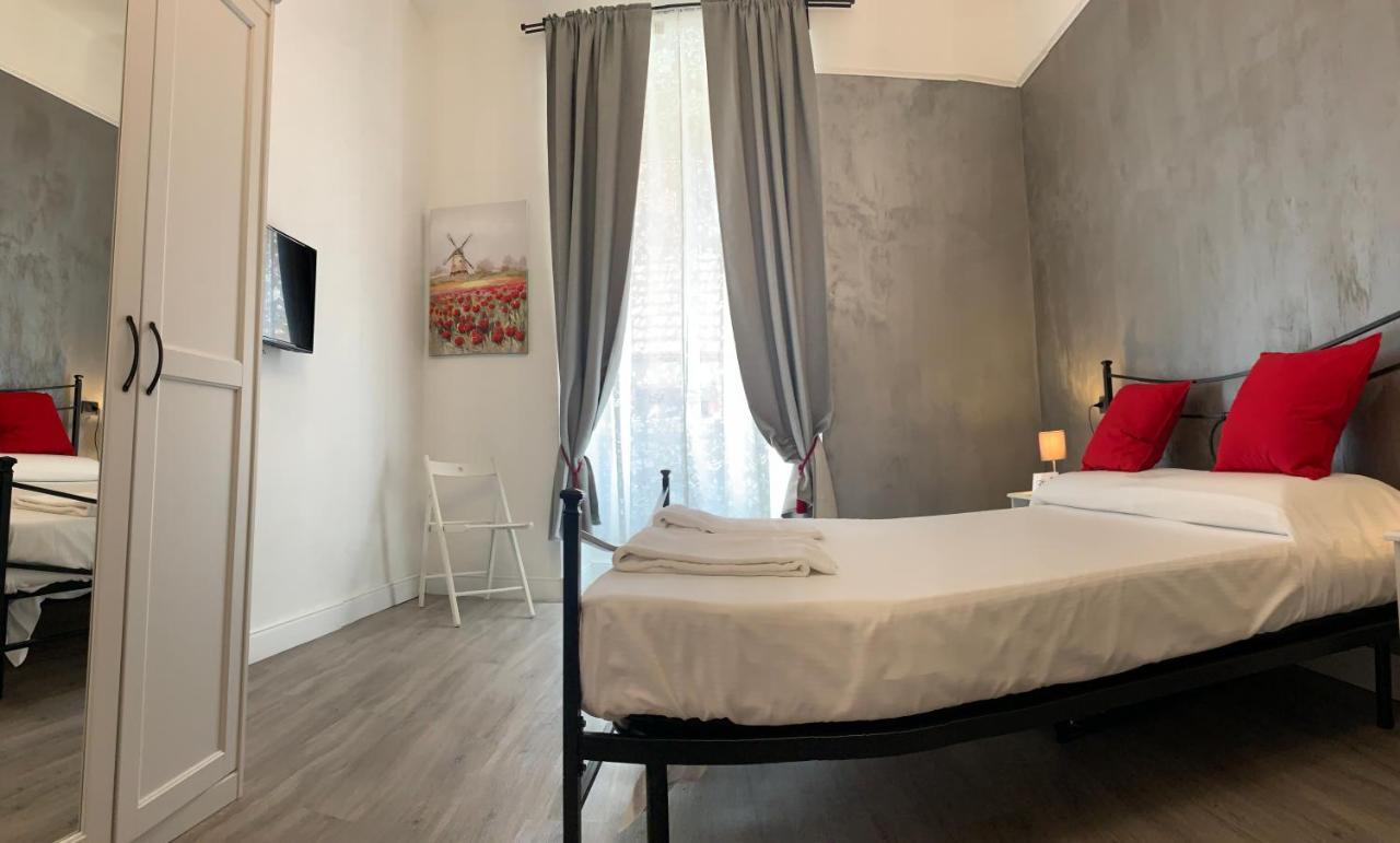 Virginia's Rooms-private Free Parking And Carignano District 2*